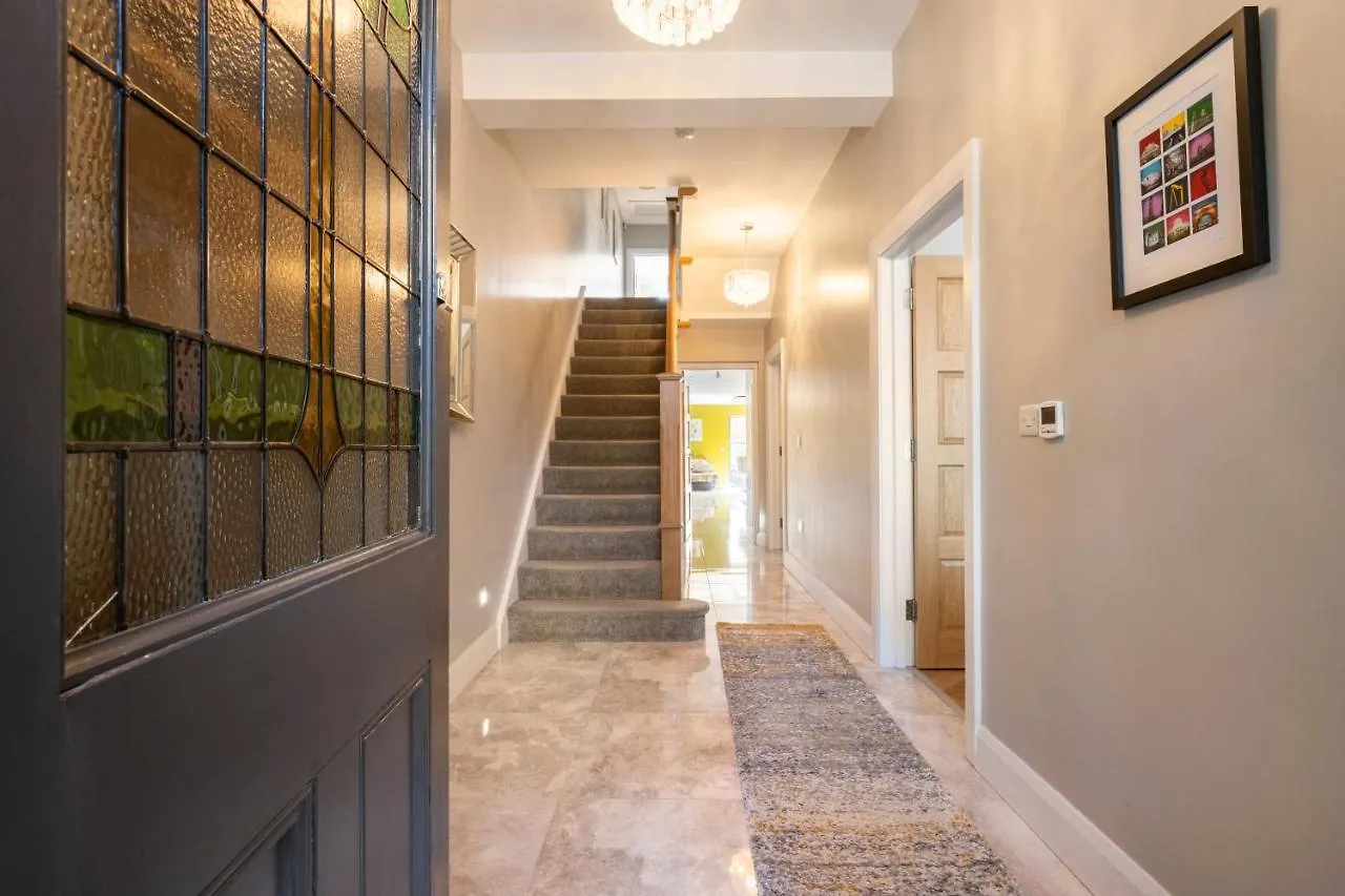 Park House - Four Star Luxury With Parking And Wi-Fi Villa Belfast 0*,  United Kingdom